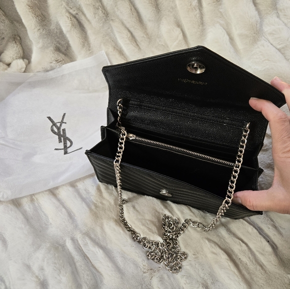 Black Y Quilted Leather Clutch Crossbody Handbag - Picture 3 of 5